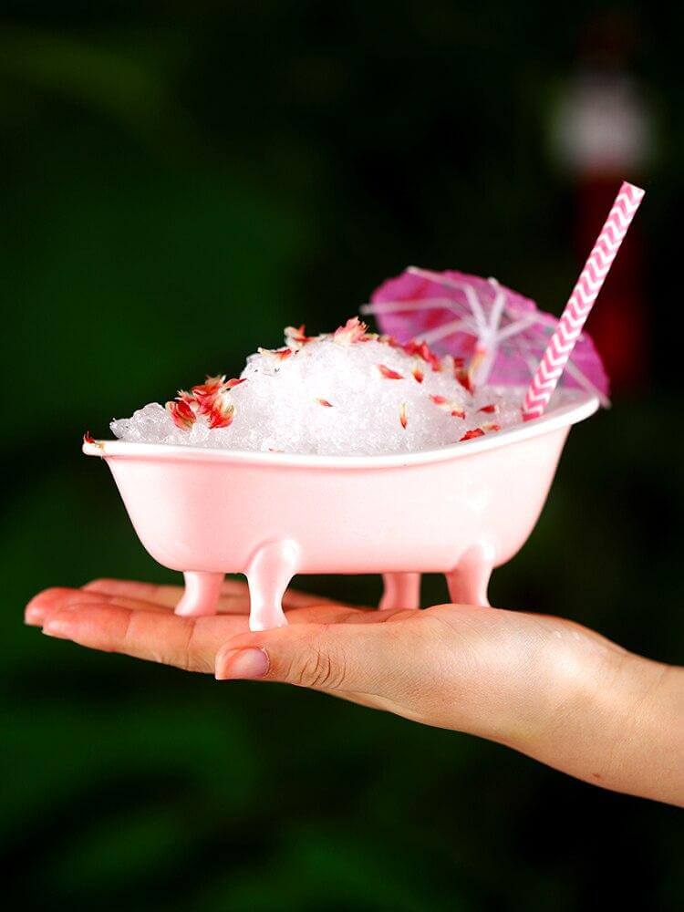 3D Realistic Bathtub Milkshake Cup - MaviGadget