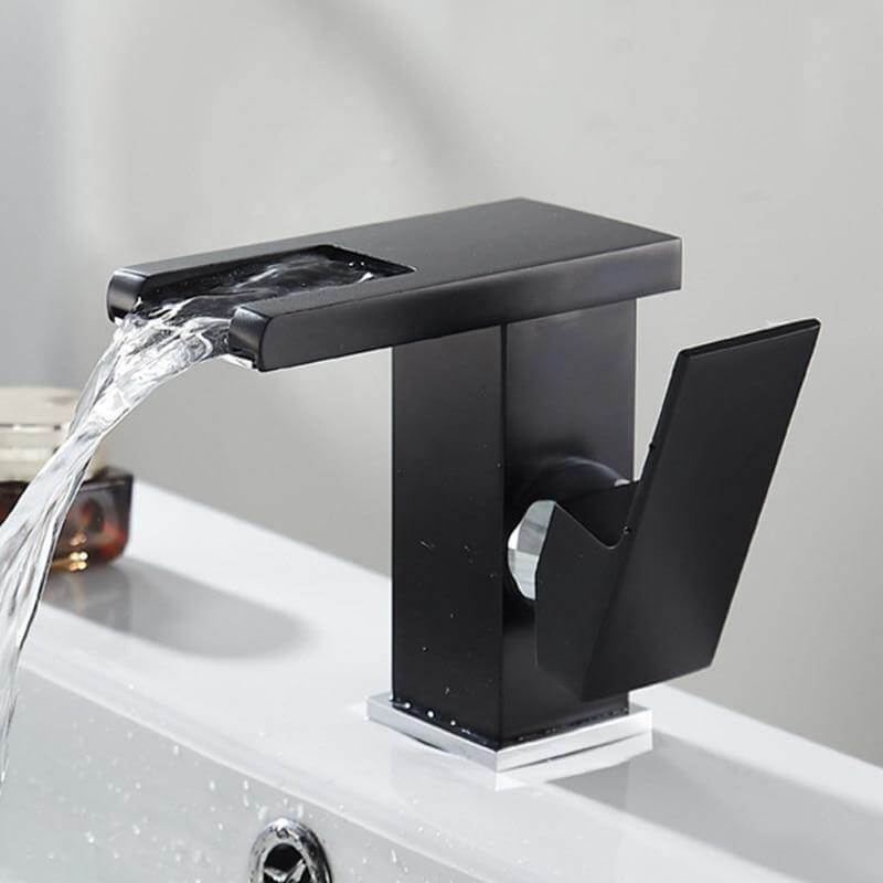 Water Temperature Sensitive LED Bathroom Faucet - MaviGadget