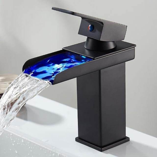 Water Temperature Sensitive LED Bathroom Faucet - MaviGadget